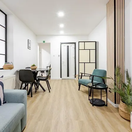 Appartement Cosy Met Tuin In Centrum Gratis Parking Free Parking! *