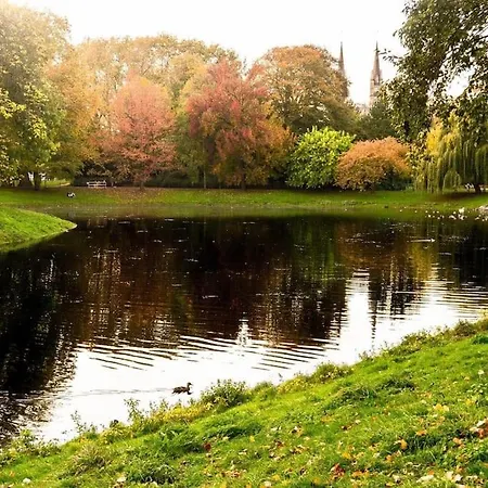 Cosy Met Tuin In Centrum Gratis Parking Free Parking! * アントウェルペン